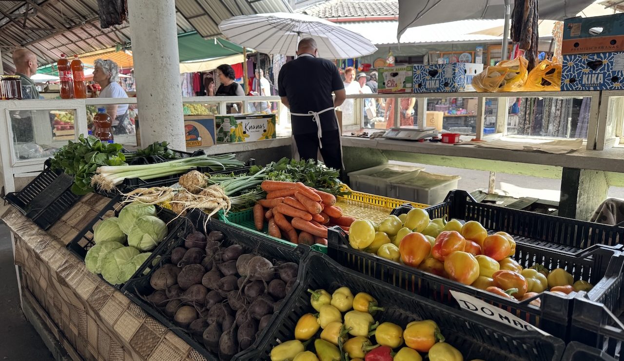Bogata ponuda na Zelenoj pijaci u Travniku
