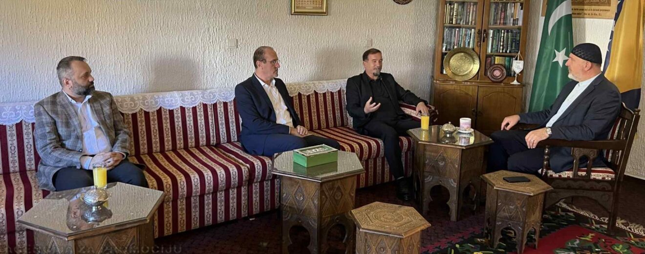 Ovo je Travnik: Sve tri institucije IZ u Travniku donirale priloge za pomoć supruzi travničkog paroha