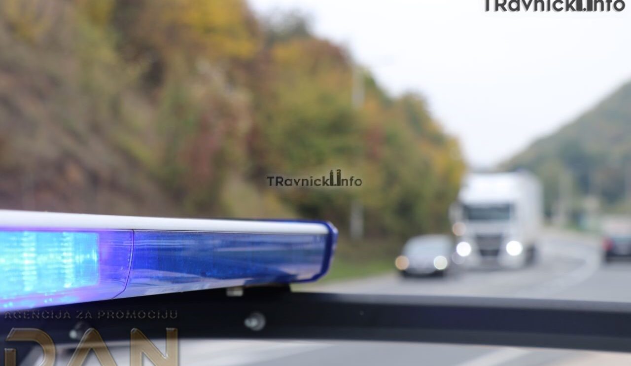 Policijski bilten MUP-a SBK: Tri krivična djela i 11 saobraćajnih nezgoda u protekla 24 sata