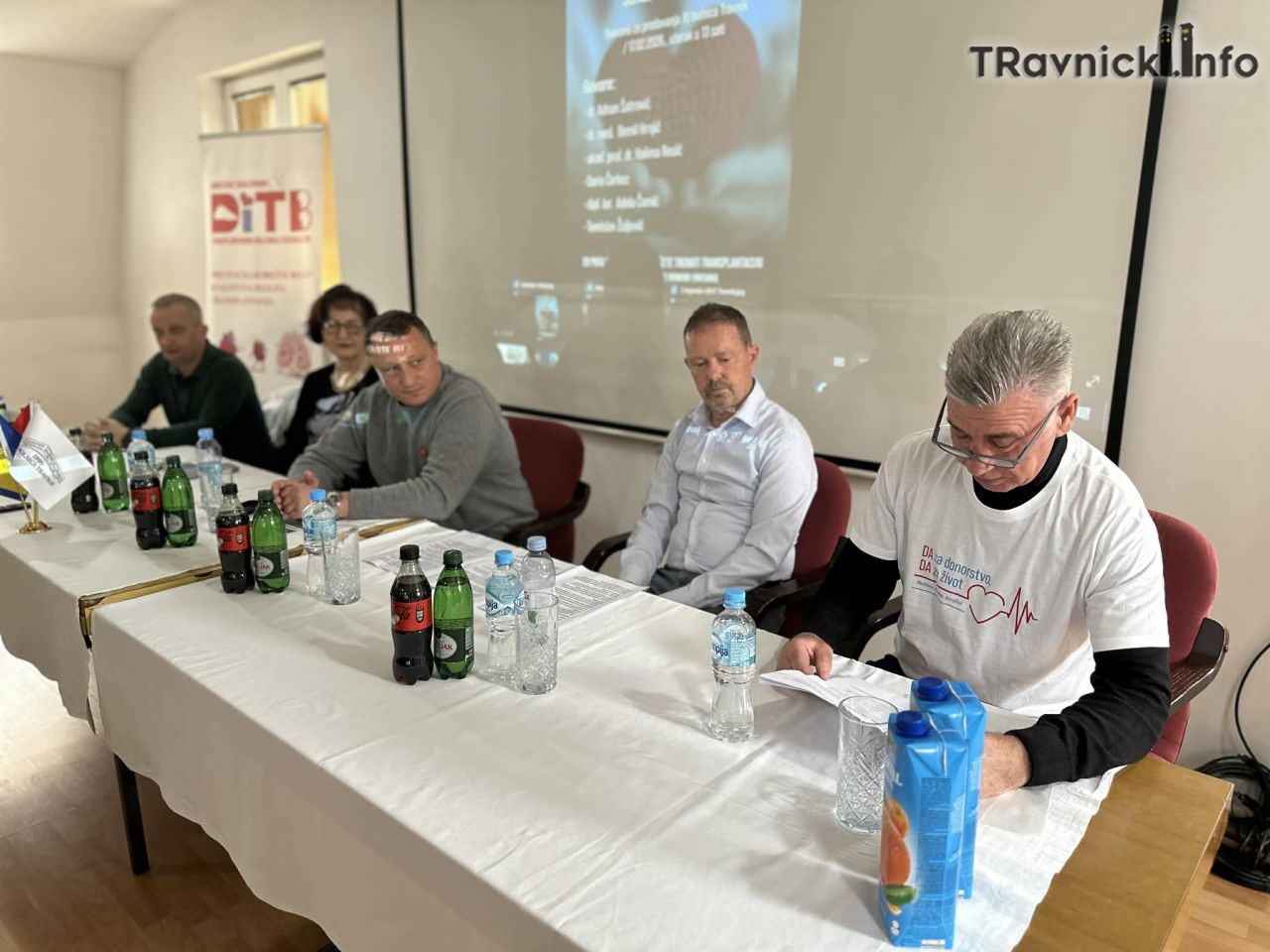 1260fcf6-b88f-47a0-8135-b52d8e11532e