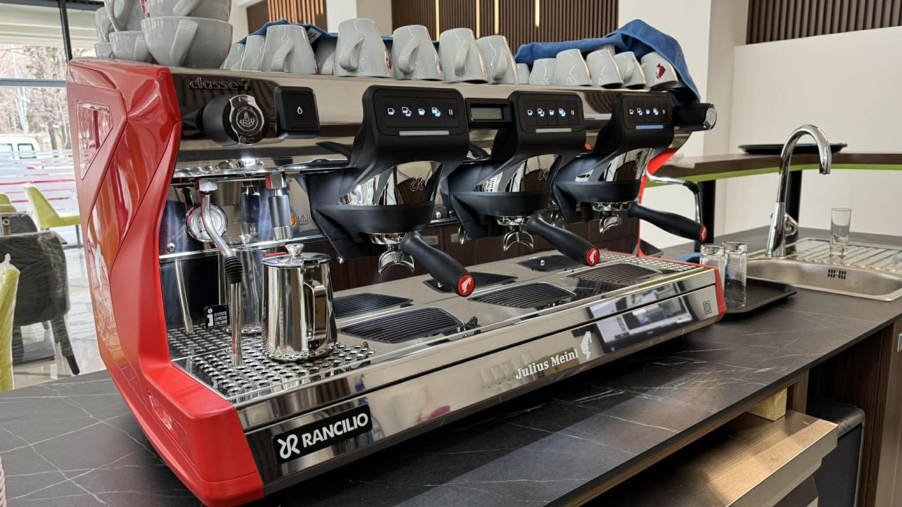 627374613_1633234561196314_9147646195893468926_n