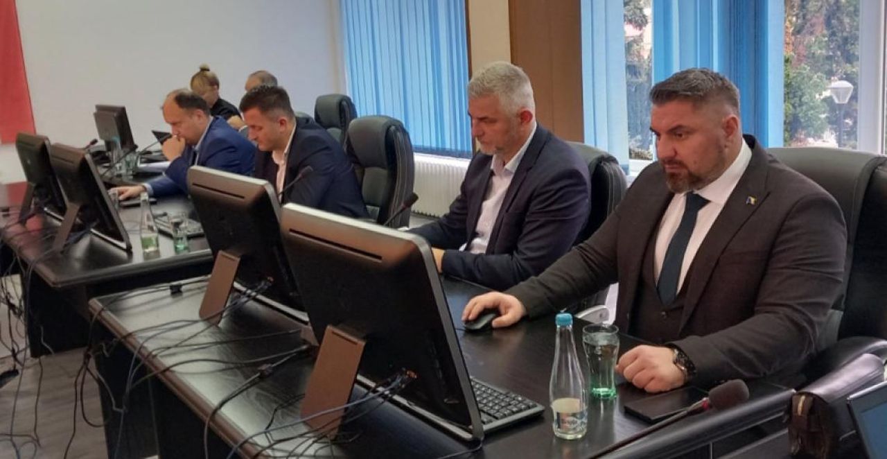 Vlada SBK/KSB zakazala 120. sjednicu: Na dnevnom redu stipendije, pomoć braniteljima i oprema za policiju