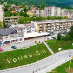 Prvi maj pod mrazom i jakim vjetrom: Nakon kiše i snijega, Travnik i BiH ulaze u neuobičajeno hladno jutro