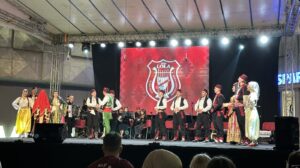 Travnik večeras domaćin spektakla tradicije i folklora: KUD „Lola“ povodom 80 godina postojanja poklanja koncert građanima
