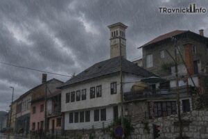 Nestabilno vrijeme nad Travnikom i SBK/KSB: Mogući pljuskovi, grmljavina i lokalno nevrijeme