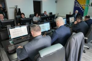 U fokusu Travnik i Nova Bila: Vlada SBK/KSB u četvrtak o školama, policijskoj zgradi u Han Biloj i vozilu za Općinski sud