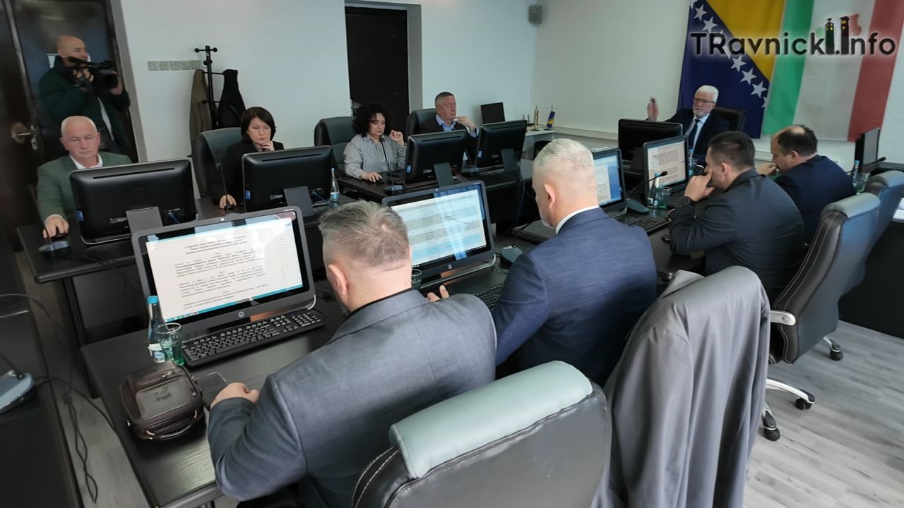 U fokusu Travnik i Nova Bila: Vlada SBK/KSB u četvrtak o školama, policijskoj zgradi u Han Biloj i vozilu za Općinski sud