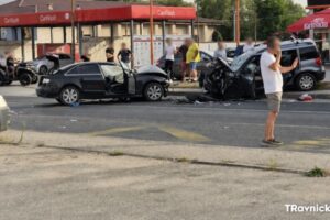 Nove informacije o teškoj saobraćajnoj nezgodi na Docu: Dvije osobe teško povrijeđene