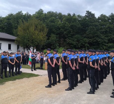 Nova snaga za sigurnost građana: U Slimenima zakletvu položilo 40 novih policajaca MUP-a SBK/KSB
