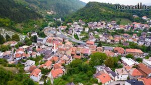 Travnik pred naglom promjenom vremena: Večeras stižu kiša, vjetar i osjetno zahlađenje