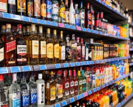 Alarmantno istraživanje iz Travnika: Čak 92 posto trgovina prodaje alkohol djeci, u Travniku 80 posto!