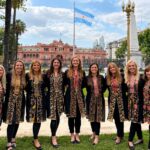 Pjesma koja prelazi okeane: Klapa Valovi iz Argentine stiže u Vitez, na sceni i Viteški akordi i Lašvanske dive