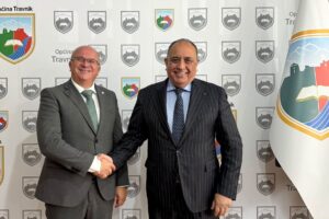 Travnik gradi prijateljstva i izvan granica BiH: Ambasador Azerbejdžana u posjeti načelniku Kenanu Dautoviću