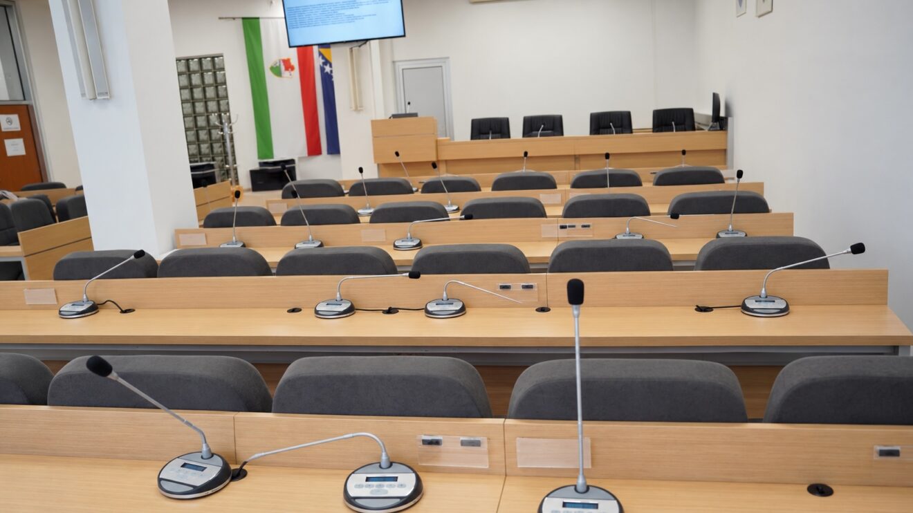 IZBORI 2026: Ko će sjediti u Skupštini SBK/KSB? Naša projekcija donosi raspodjelu svih 30 mandata